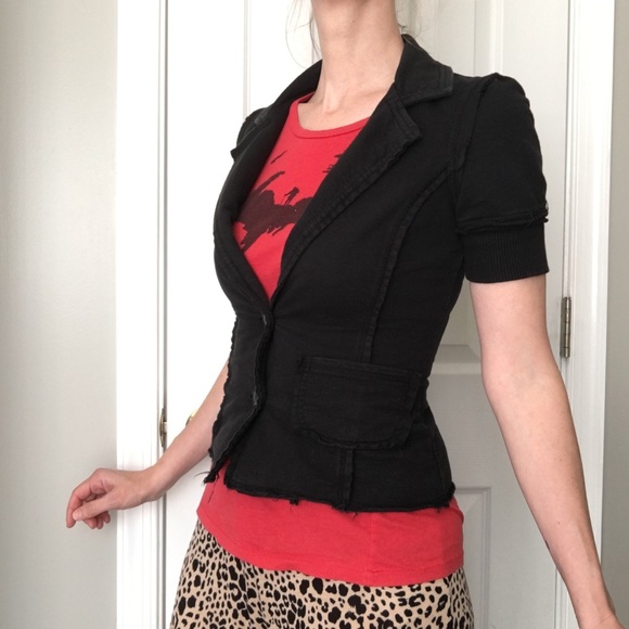 Fitted Black Mossimo Short-sleeved 2-button Jacket - Picture 3 of 16